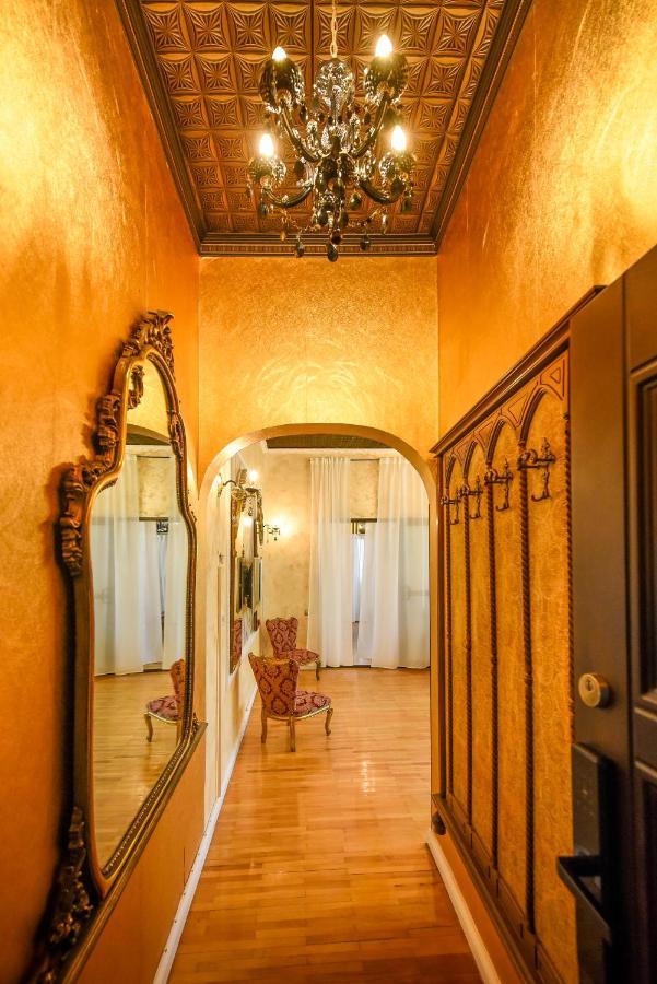 The Museum - Wonderful Super Central Apartment Bucareste Exterior foto